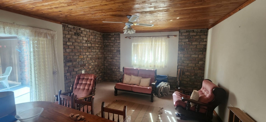 4 Bedroom Property for Sale in Fraaiuitsig Western Cape